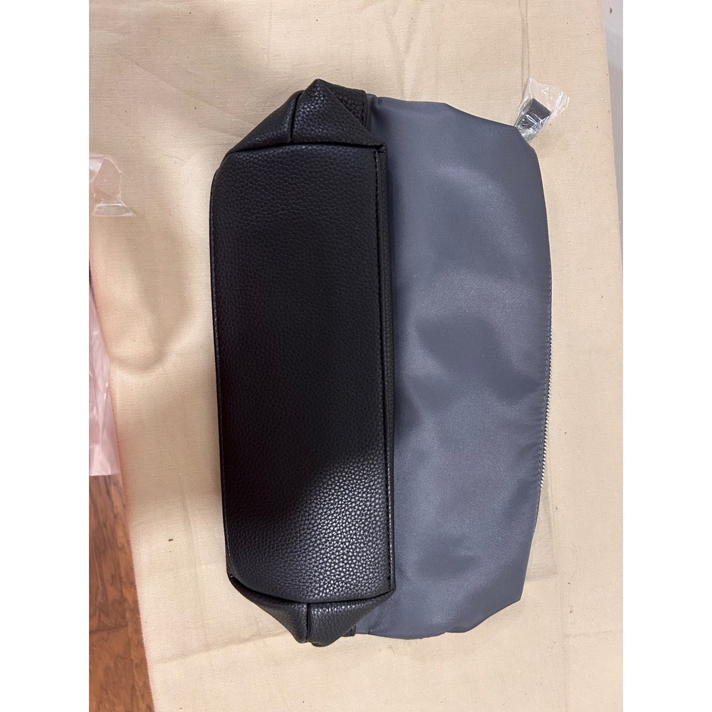 Brouk & Co. Two-Tone Nylon and Vegan Leather Toiletry Bag Grey Black - Picture 2 of 4
